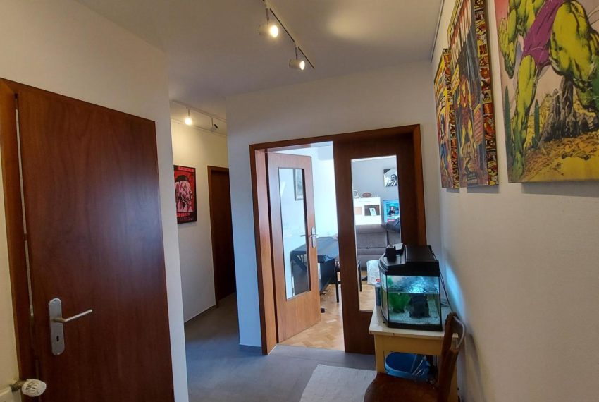L-3327 CRAUTHEM 10 RUE DE HELLANGE HALL D'ENTREE